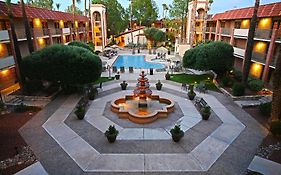 Doubletree Suites By Hilton Tucson Airport